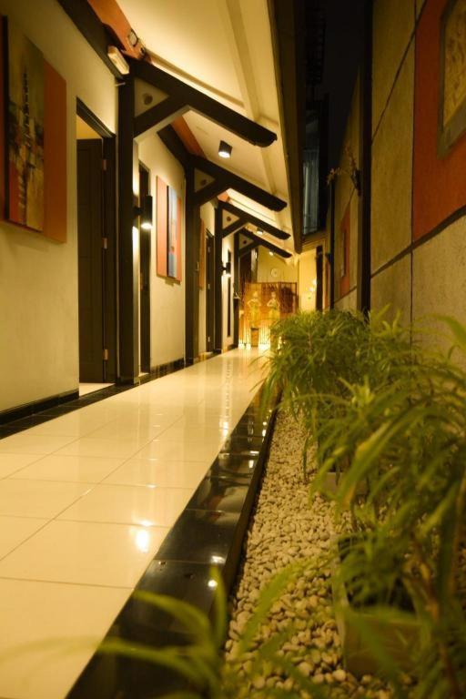 Puri Chorus Boutique Hotel Pakualaman Exterior photo