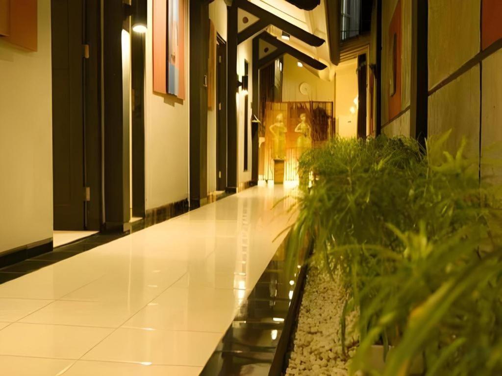 Puri Chorus Boutique Hotel Pakualaman Exterior photo