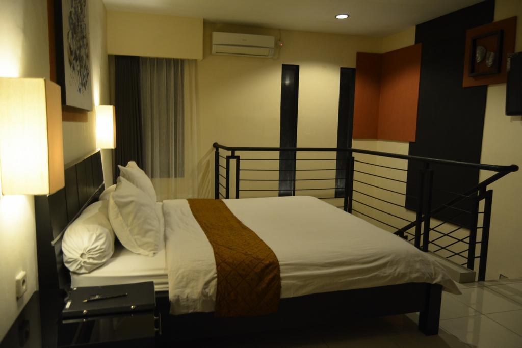 Puri Chorus Boutique Hotel Pakualaman Exterior photo